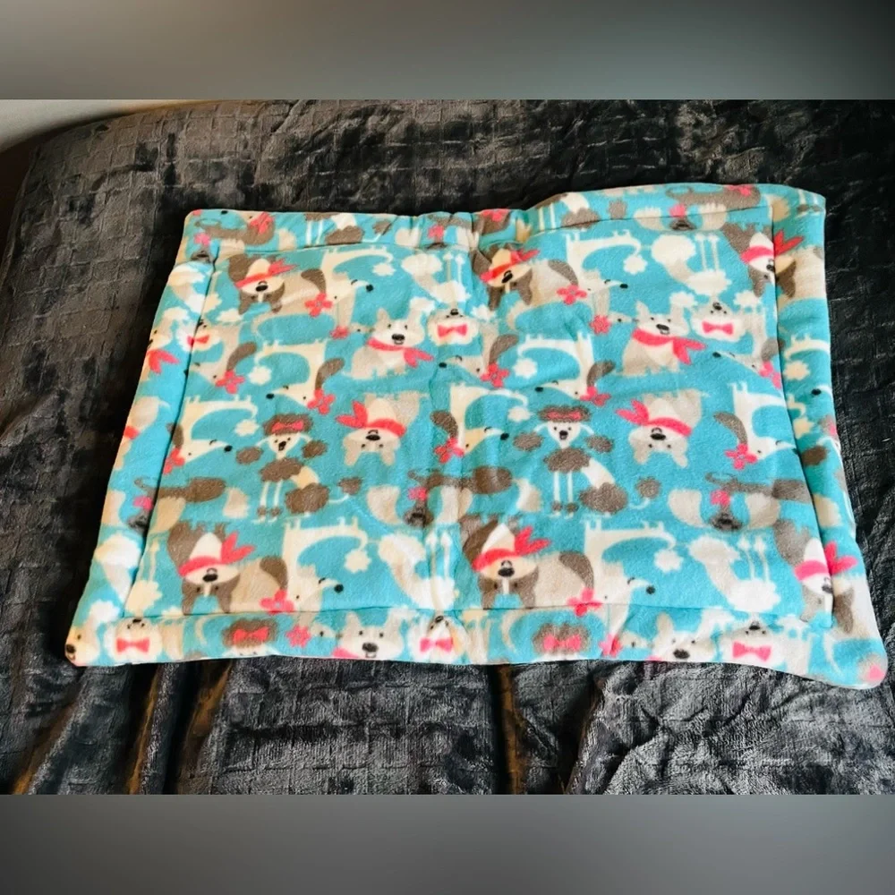 New, Plush, fleece dog bed Blue/Teal Color, Assorted Breed Bed!